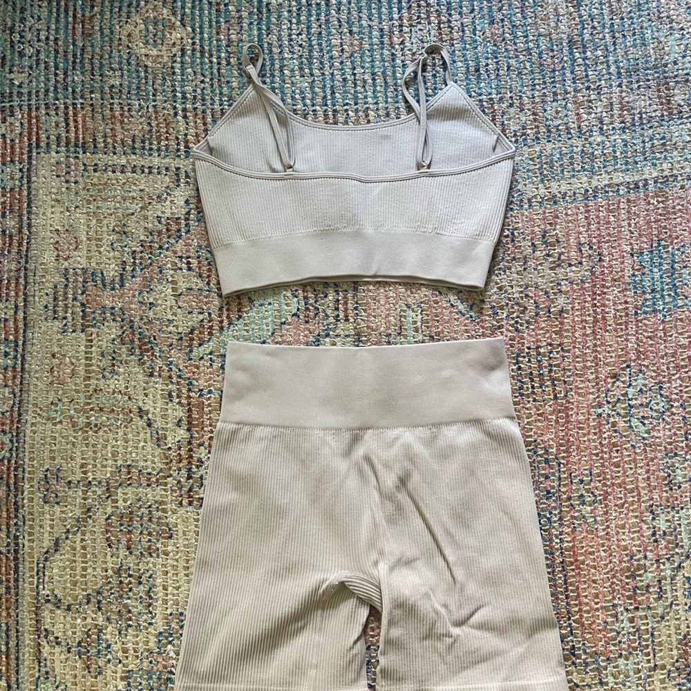 Workout Set - Picture 3 of 4